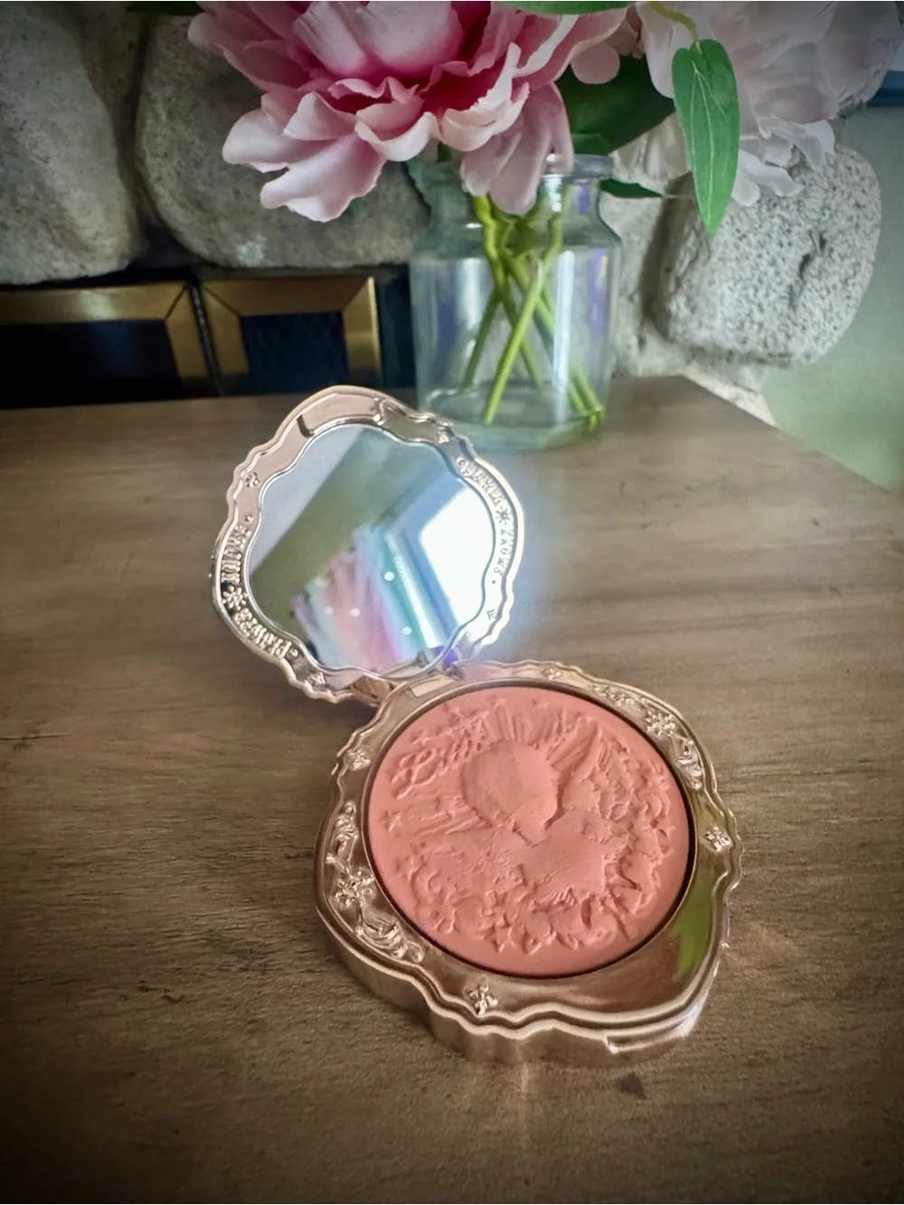Flower Knows Luxury Balm Blush Compact Color Rose Pink